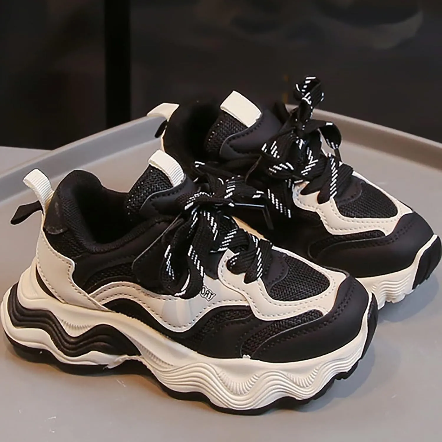 Boys Girls Tennis Shoes Kids Lightweight Breathable Sneakers Lace-up Running Athletic Shoes for Little/Big Kids