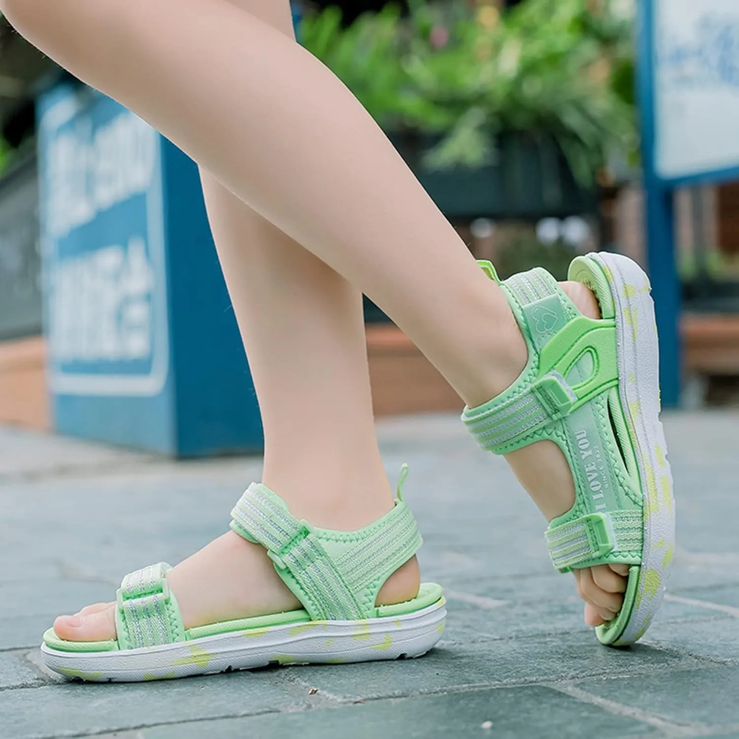 Children Shoes Fashion Beach Sandals Light Soft Sweet Girl Sandals Medium And Large Children Soft Girls Sandals