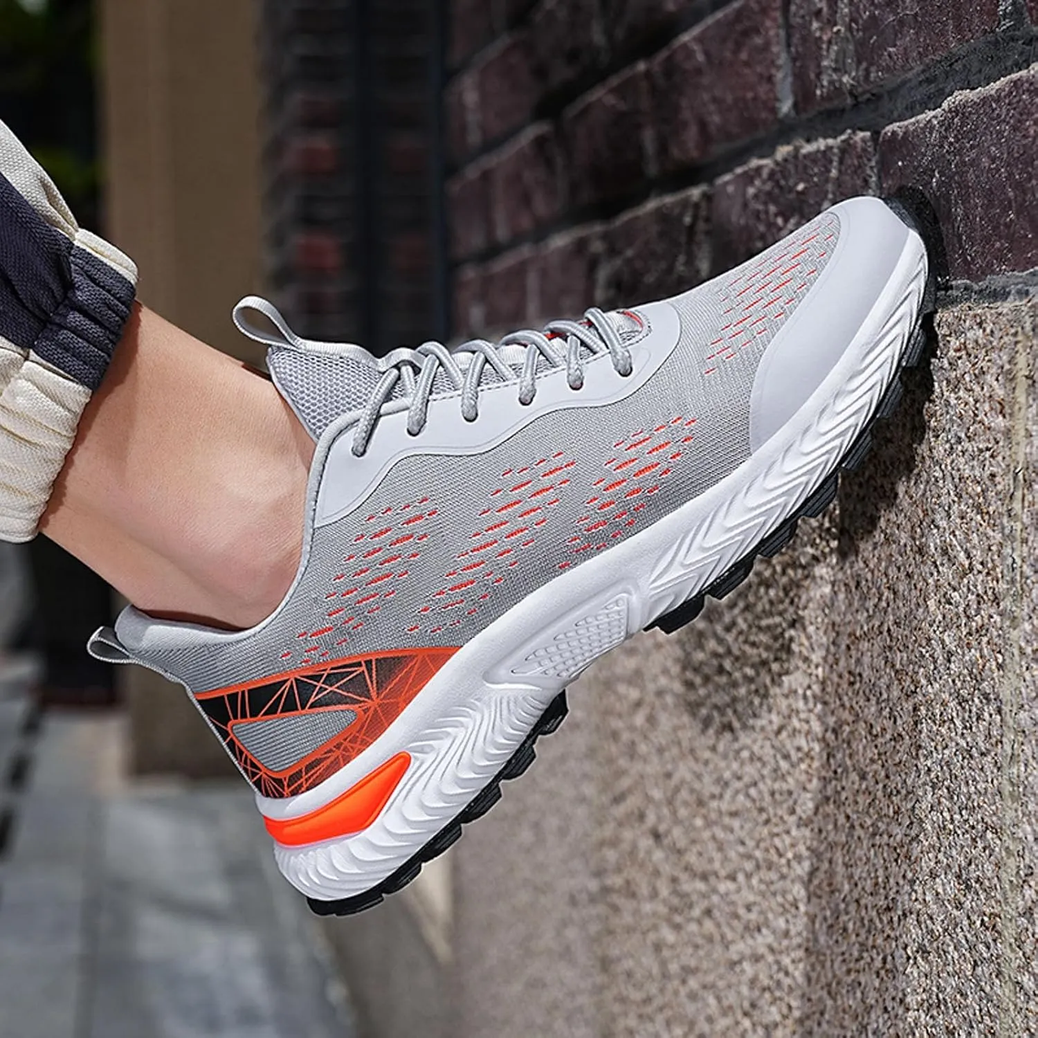 Men's Comfortable Stretch Workout Shoes Non Slip Outdoor Running Sneaker Lightweight Non Slip Sneakers for Men