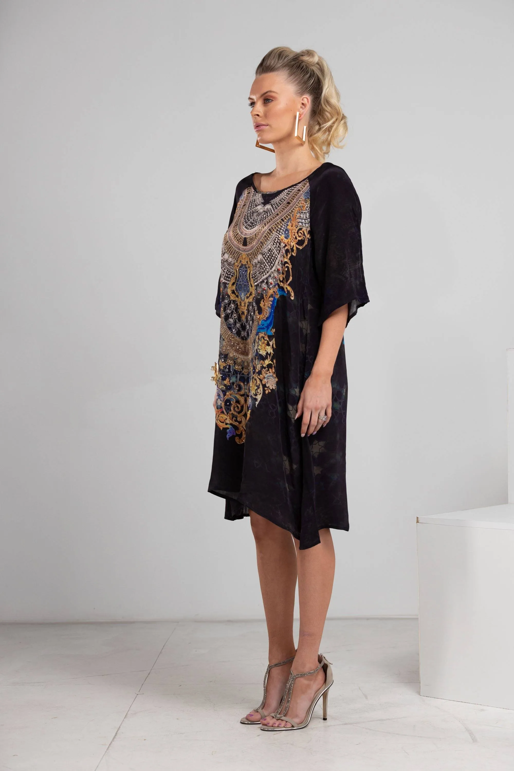 MIDNIGHT IN PARIS - SLIT SLEEVE DRESS