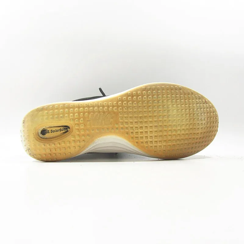NIKE Solar Soft