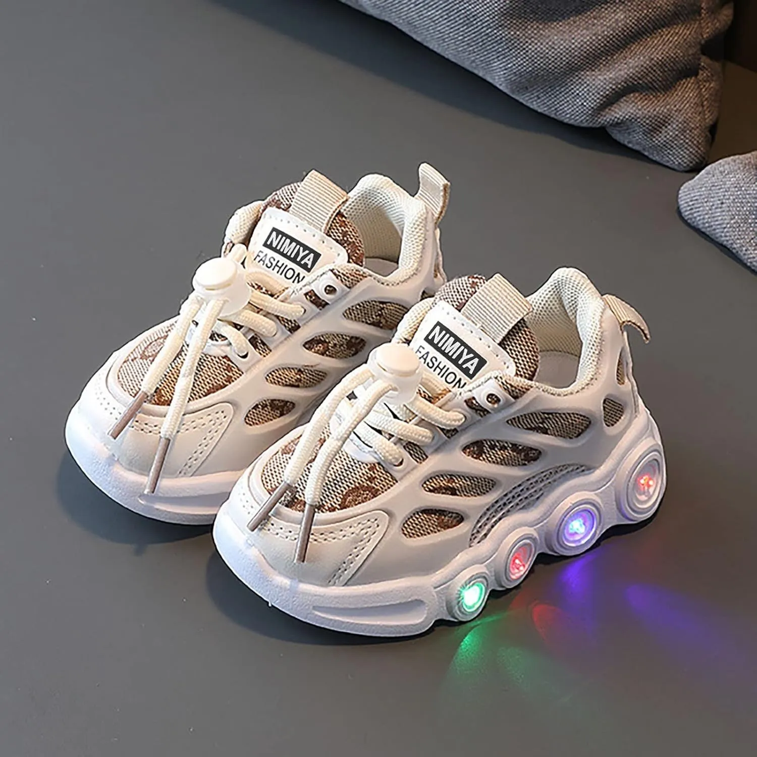Toddler Boys Girls LED Flashing Sneakers Lightweight Mesh Breathable Soft Sole Anti Slip Comfort Athletic Shoes